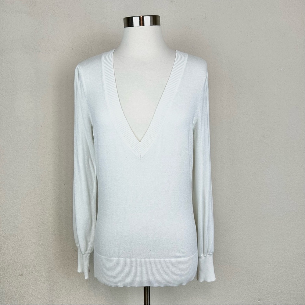 Express White V-neck Long-Sleeve Sweater